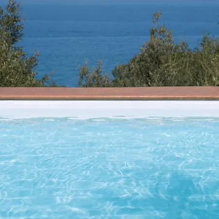Vila Olivia On Sea